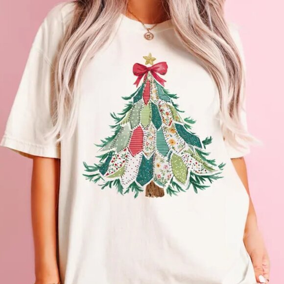Tops - Grapphic Christmas Tree Shirt, Retro Christmas Tee, Cute Christmas Gift
